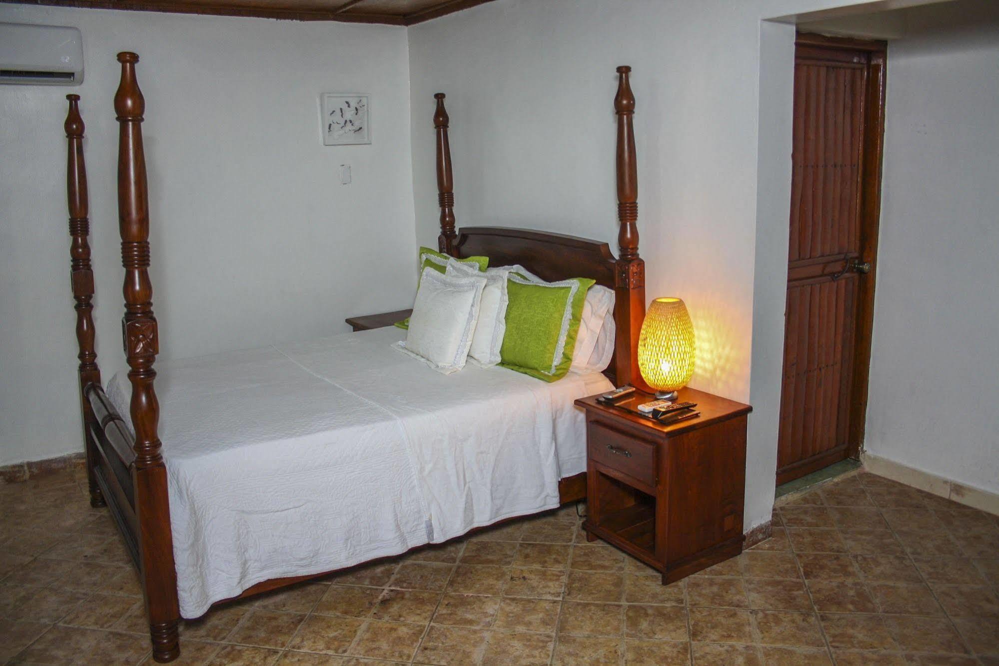 Hotel Sea Breeze Paraiso  Ngoại thất bức ảnh